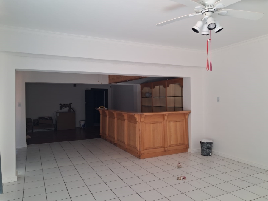 To Let 3 Bedroom Property for Rent in Selborne Eastern Cape